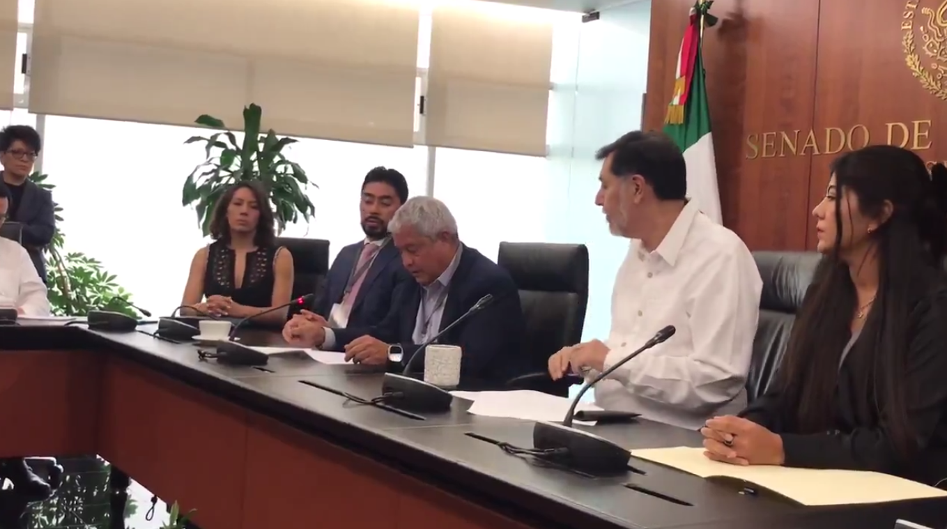 Noroña recibe disculpa pública en el Senado por agresión en el AICM
