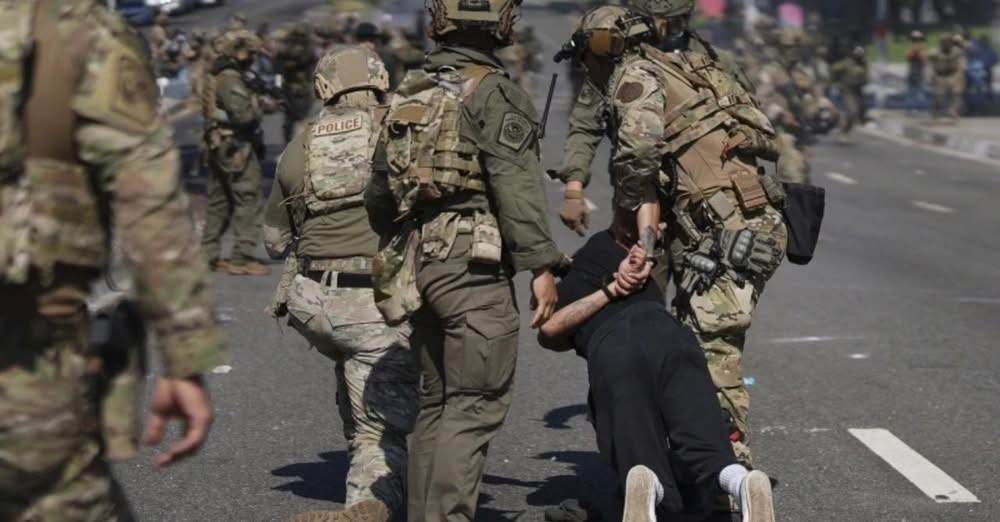 Trump ordena despliegue de la Guardia Nacional para “abordar la anarquía” en California