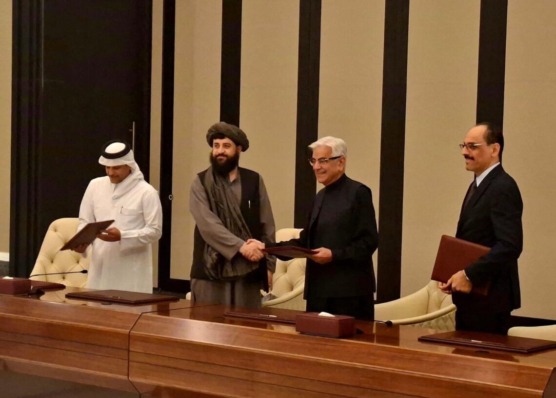 Pakistán y Afganistán acuerdan alto al fuego inmediato tras intensos enfrentamientos